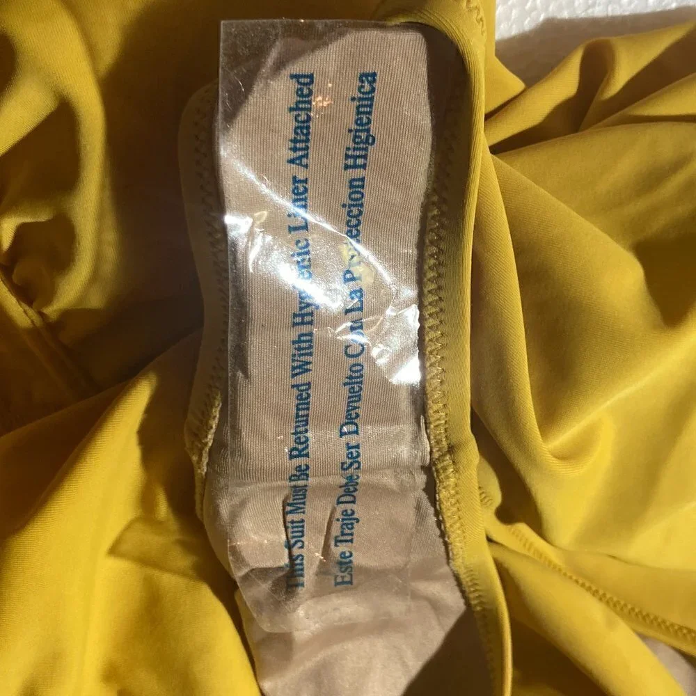 Shade & Shore NWT SZM Golden Yellow One Strap 1 Piece Figure Flattering Swimsuit